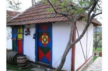 Serbia Privát Popučke, Esterno